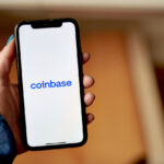 Coinbase estuda comprar maior plataforma de derivativos de bitcoin e ether do mundo