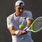 Quem é Jan-Lennard Struff, rival de João Fonseca nas oitavas de Phoenix