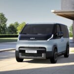 Conheça kombi elétrica da Kia que roda até 400 quilômetros