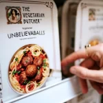 JBS compra The Vegetarian Butcher, da Unilever, e fortalece oferta de ‘carne vegetal’